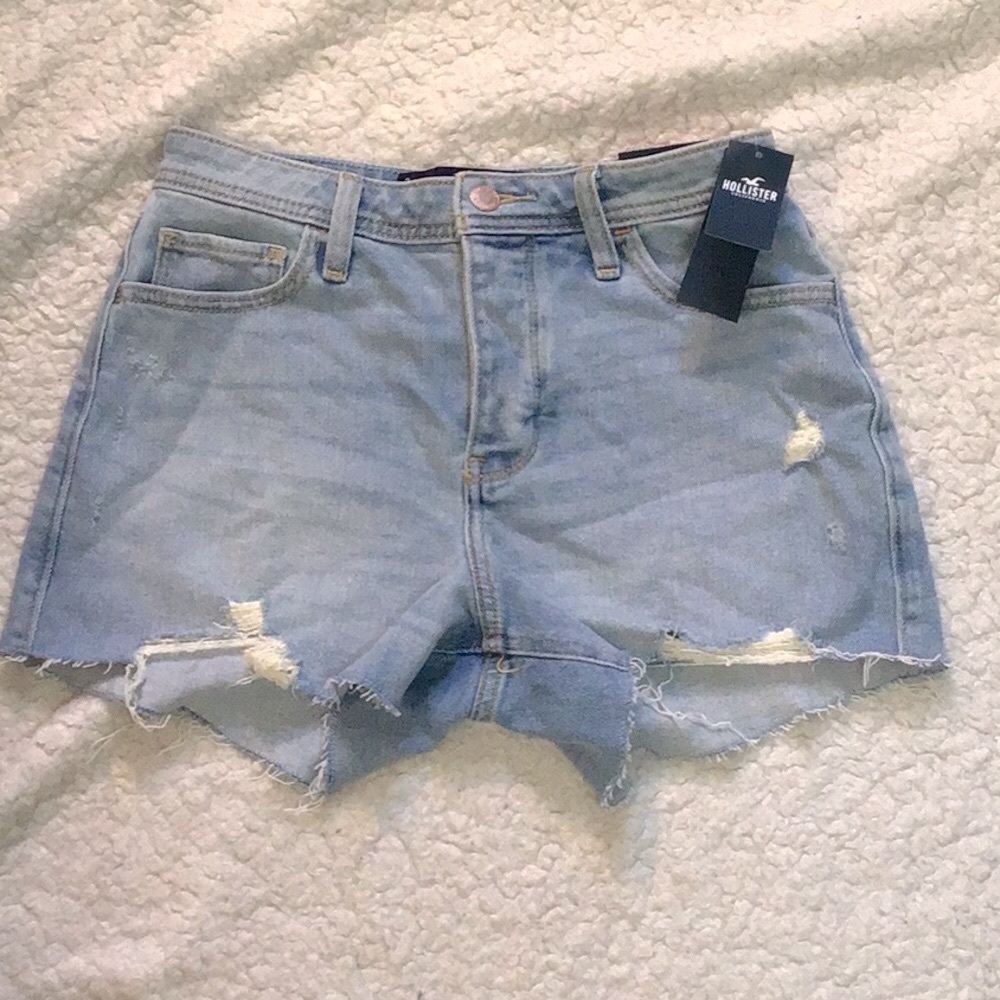 NEW Hollister High Rise Buttonfly Mom Shorts